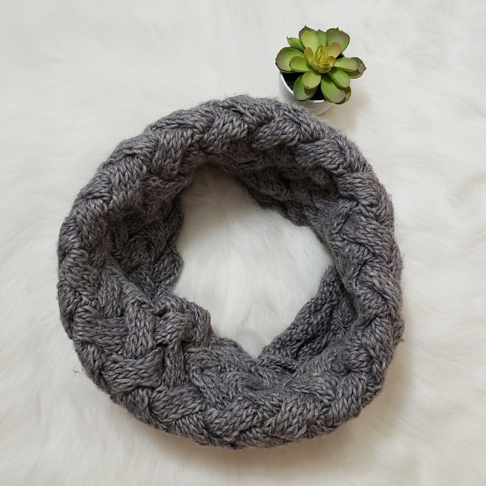 Simons scarf
